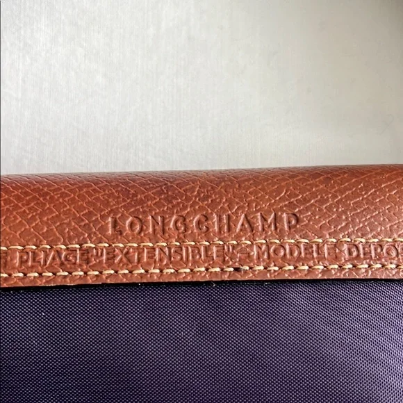 Longchamp Le Pliage Purple Large Travel Tote Expandable comes w/ shoulder strap - Picture 2 of 9